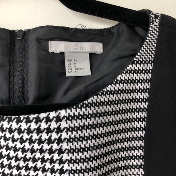 SOLD New Sleeveless Shift Dress for Work - Picture 3 of 5